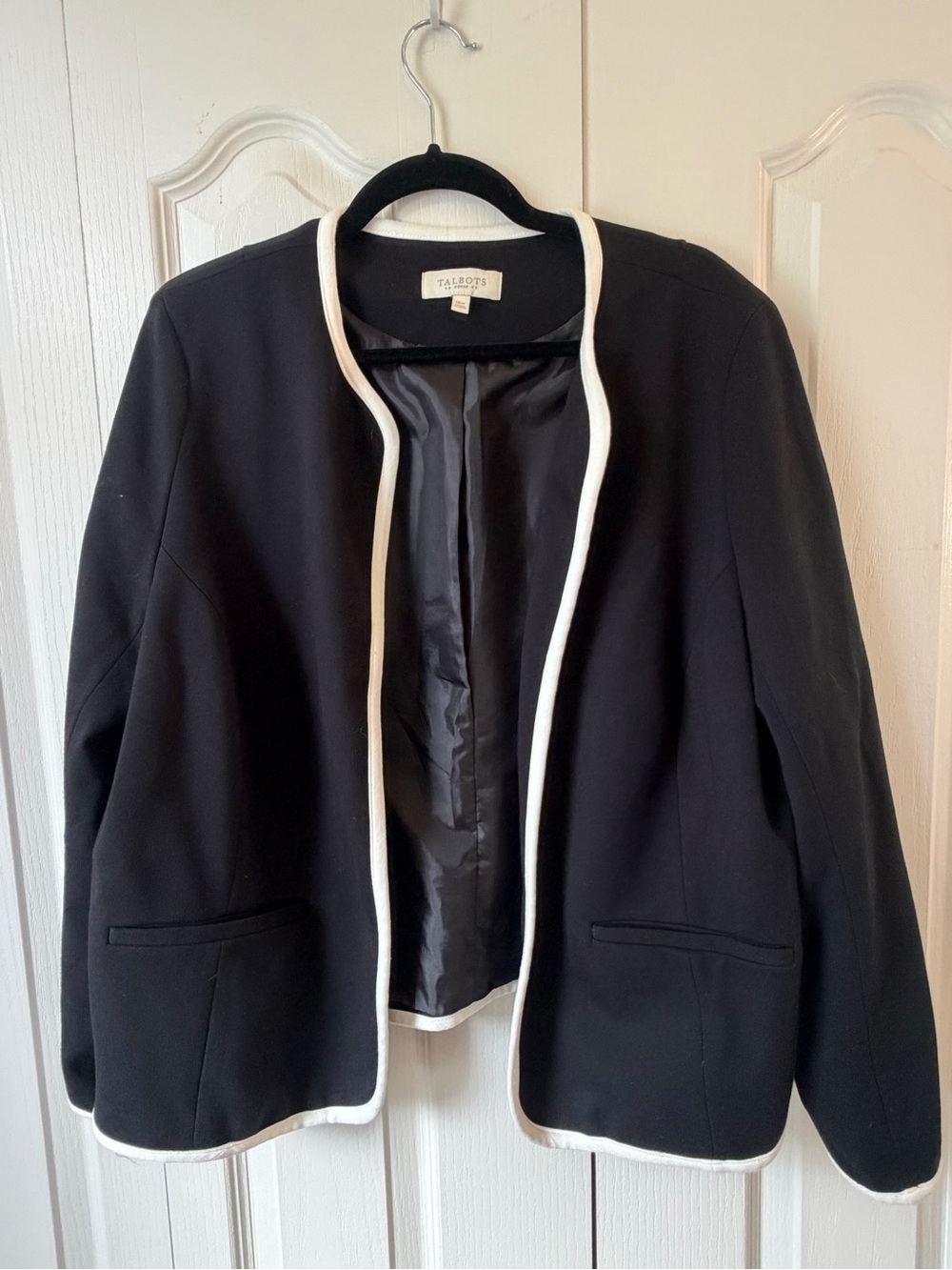Talbots Woman Black Blazer White Piping Open Front Plus Size 16W